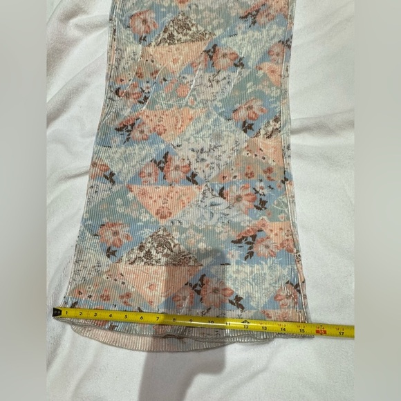 Womans Floral No Boundaries Tube Top Pants Set. - Picture 6 of 6